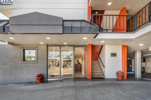 La Luna Inn, an Ascend Collection Hotel