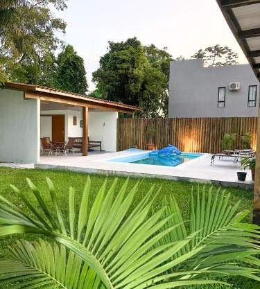 Lagoa Flat House - Praia do Rosa - 300 metros da Surfland