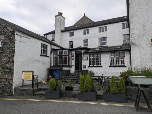 Lake District Pub with 10 en-suite rooms