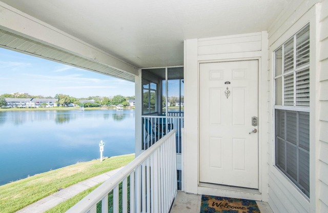 Lake Front - Corner Unit - 2 Bedroom 2 Bath