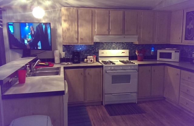 Lake House for the whole family, 5min access to boat launch, fishing and beach