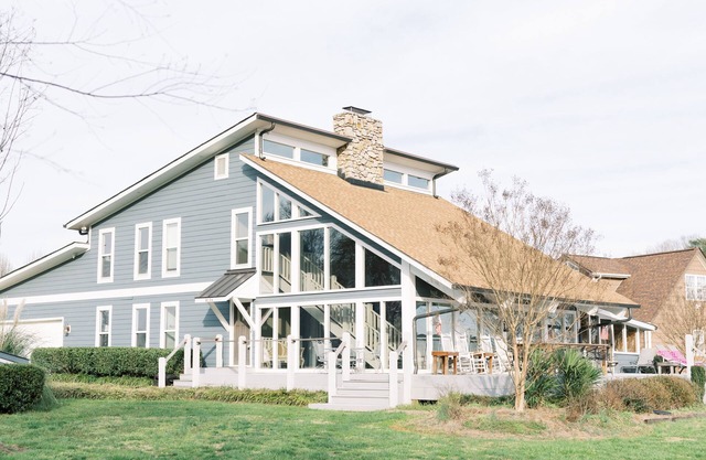 Lake Norman Lakefront Vacation Home 5BR 3.5ba Denver, NC