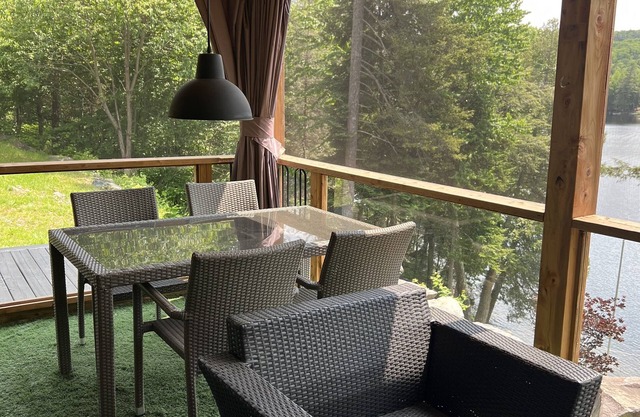lake side chalet !