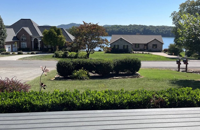 Lake Views in Tellico Village! Golf*Hike*Boat*Rest