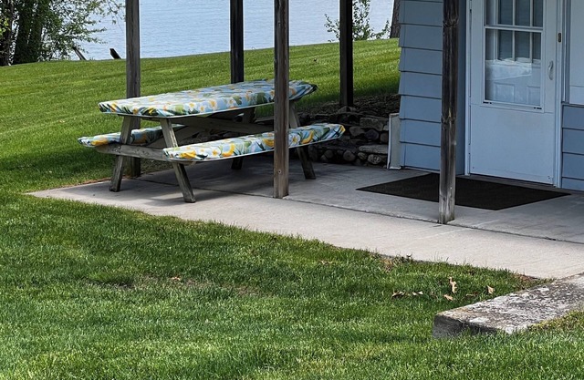 🔥 Lakefront · 2 Docks · Portable Fire Pit · Grill · Laundry, 1 night stays