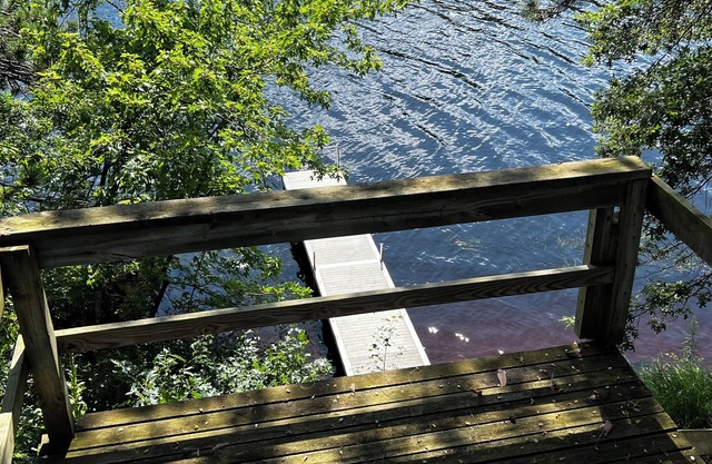 🔥 Lakefront · 2 Docks · Fire Pit · Grill · Smart TV · Great Views