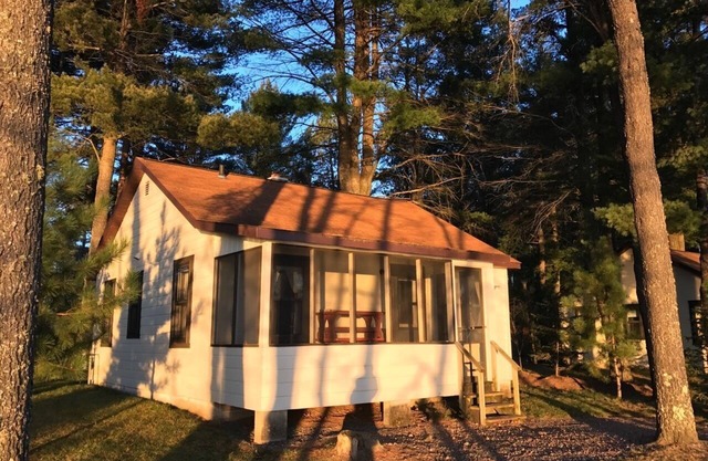 Lakefront Cabin #6 - The Walleye