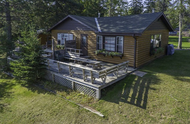 Lakefront Cabin on Cisco Chain of Lakes