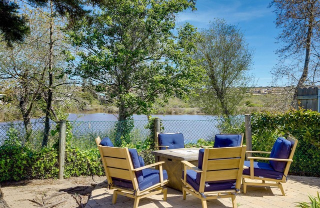 Lakefront Grover Beach Home ~ Walk to Ocean!