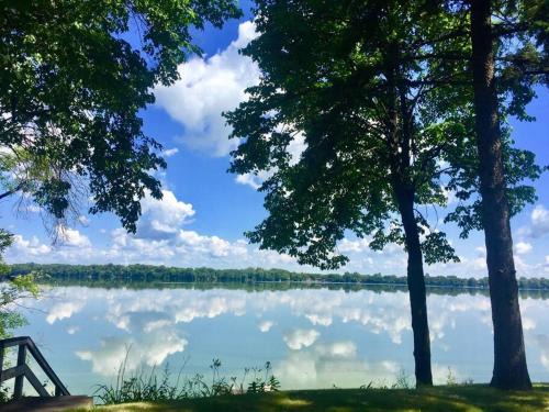 Lakefront Hideaway