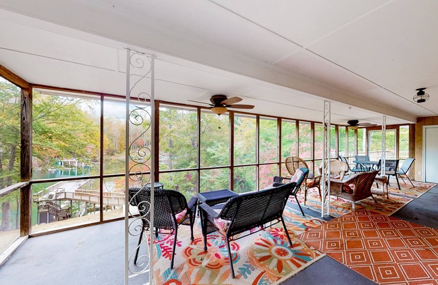 Lakefront home on quiet cove with private dock & floater