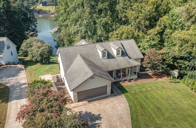 Lakefront Retreat on Lake Norman