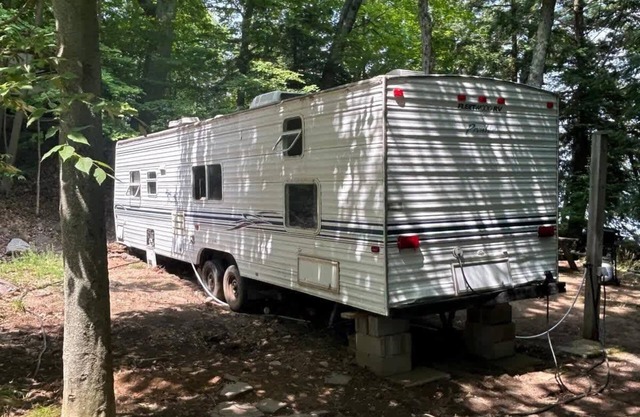 Lakefront RV Cottage in Parry Sound #10