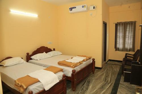 Lakshmi Mahal Rooms
