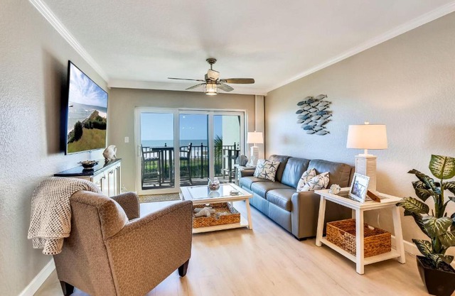 Land's End 6-302 Beach Front - Premier
