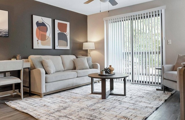 Landing | Amazing 2BD, Pool, Gym