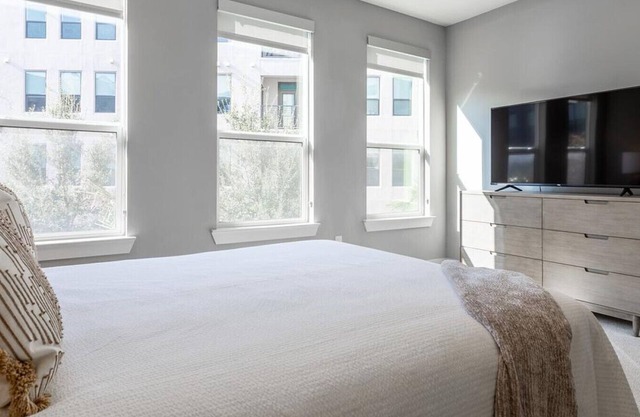 Landing at AMLI on Aldrich - 1 Bedroom in Mueller