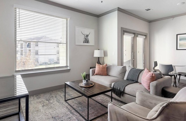 Landing | Stylish 1BD, Clubhouse, Courtyard