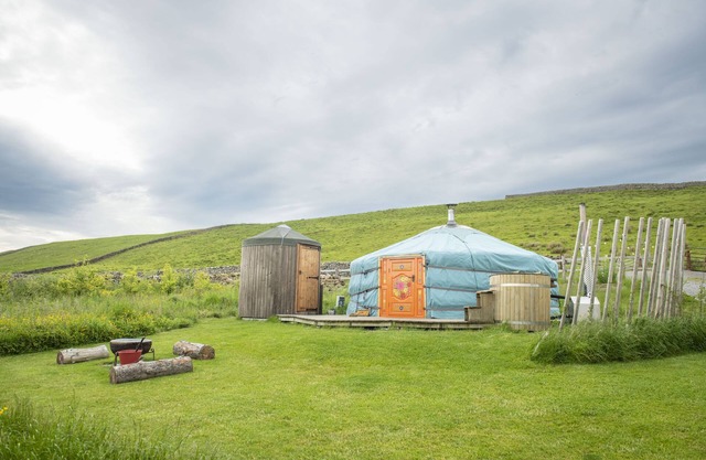 Lapwing Yurt, Askrigg