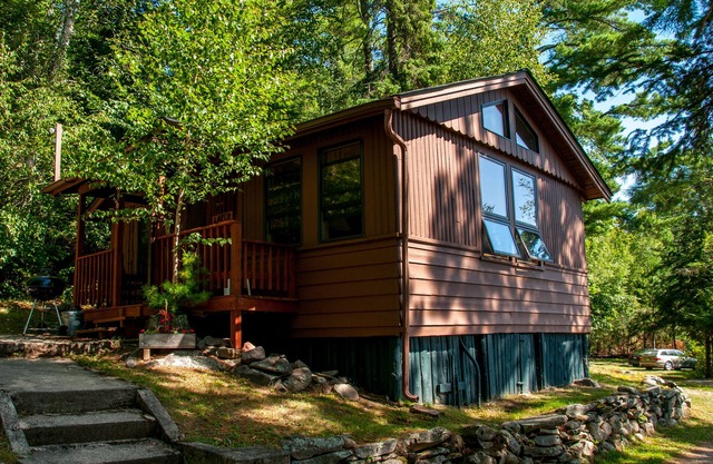 Larch Cabin at Vintage Vermilion Resort
