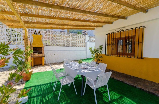 Large Holiday Cava in the Natural Park of Sierra Tejeda