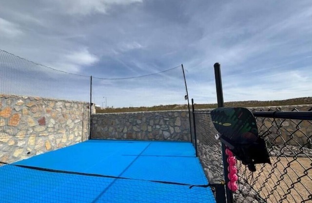 Las Cruces, New 4BR home, Vacation, Games, Pickleball, Family Friendly