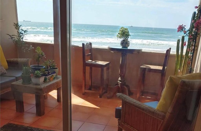 Las Olas Sunset and Oceanfront Paradise