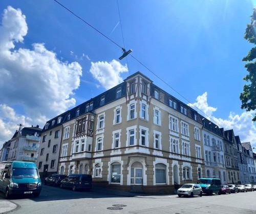 Lavalya Zimmervermittlung Wuppertal