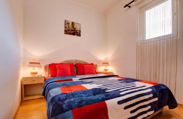 Lazarus Bigova apartments