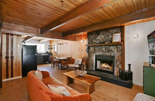 Le Chalet of Arrowbear Lake
