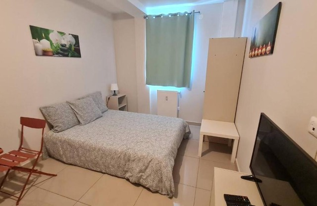 le Coucher De Lune Studio pour 2 a 3 personnes a Montfermeil