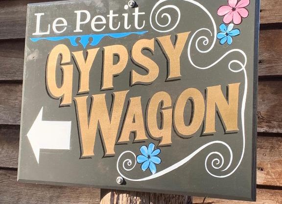 Le Petit Gypsy Wagon