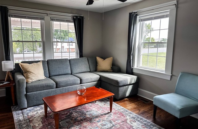 Leesville Getaway - Family Friendly, Great Location, close to LU!