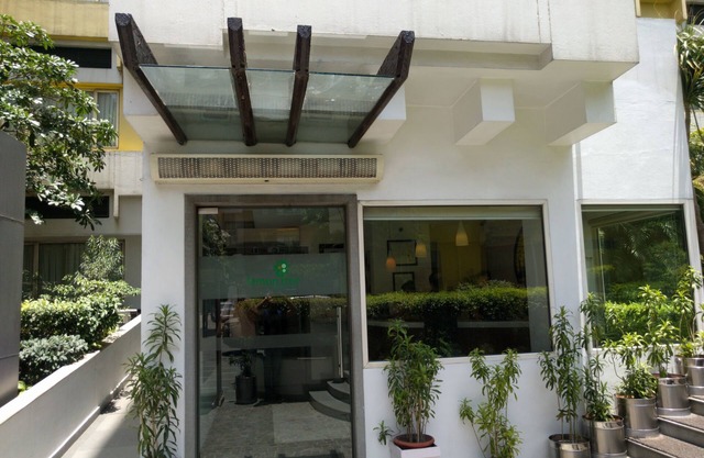 Lemon Tree Hotel, Udyog Vihar, Gurugram