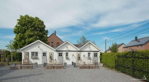 Les Chambres du Vivier, chambres d'hôtes et gîte - à 100m -