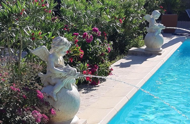 Les Chambres Manon en Provence - Piscine, Spa, Tennis
