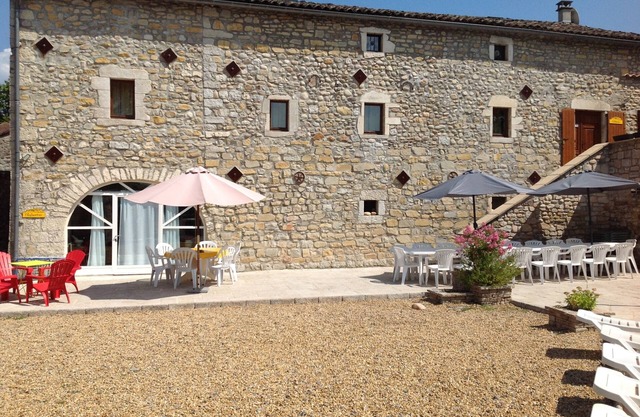 Les cigales rental gite églantier in Ardèche near vallon pont d'arc