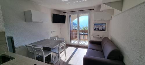 Les Iris T2 Station de ski Auris Alpes d'Huez
