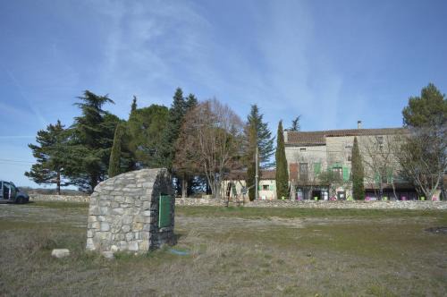 Les loups dans la bergerie