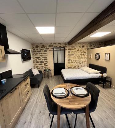 Les Pichies, Studio Dadoum, Centre ville