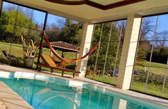 Lescure - Relaxing getaway in the middle of nature with swimming pool, for 12