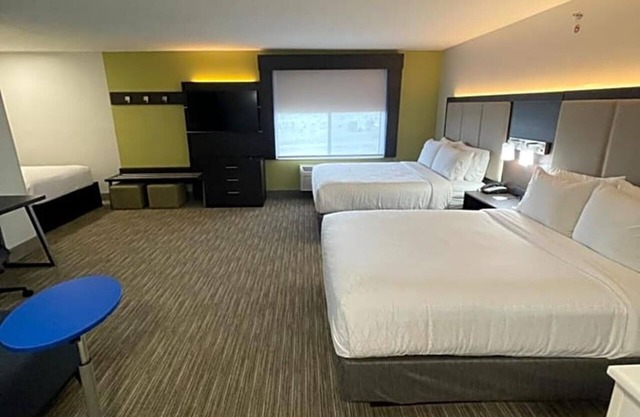 Less than a minutes’ drive from Interstate 25, this Las Vegas .