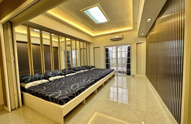 LetStay: 53-Sqm 1-Bedroom Condo In QC 704