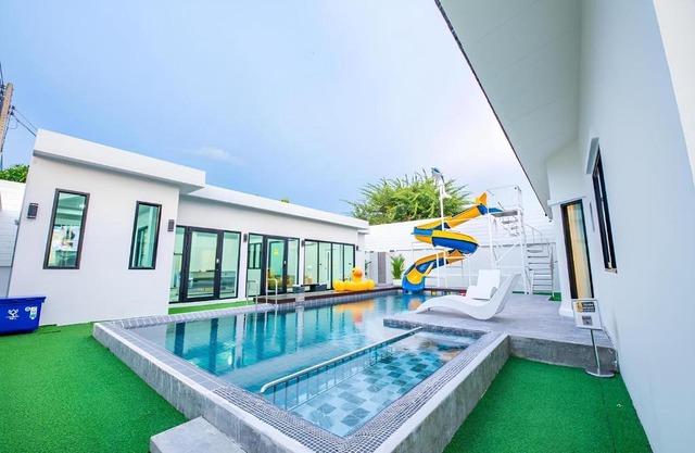 Level Flow pool villa Pattaya
