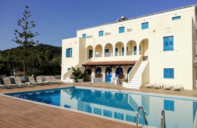 Lianos Hotel Apartments