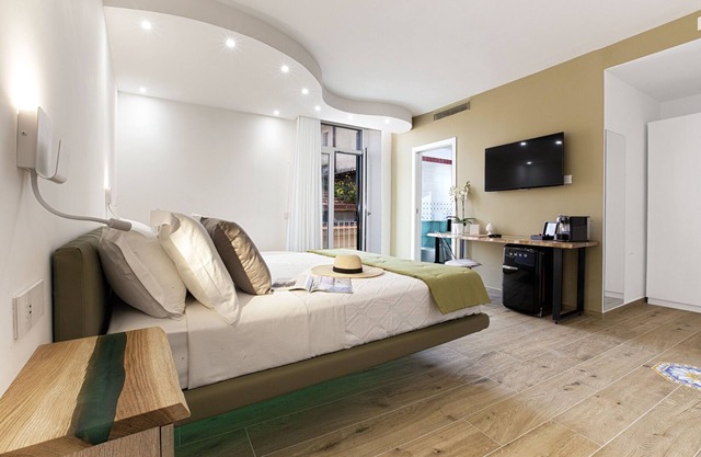 Lidia Rooms & Suites