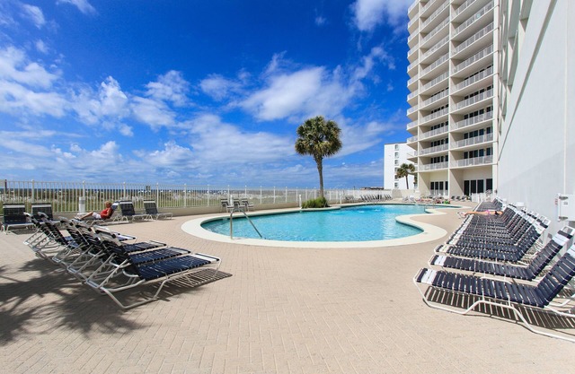 Lighthouse Condos by Hosteeva