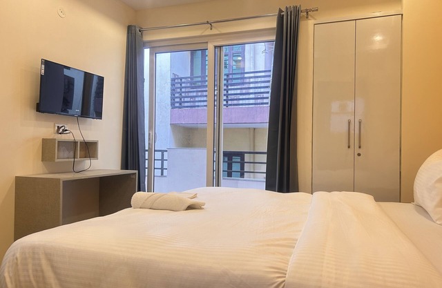 Lime Tree 1BHK Service Apartment