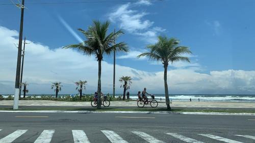 Lindo Casa com Piscina e Churrasco, perto do mar