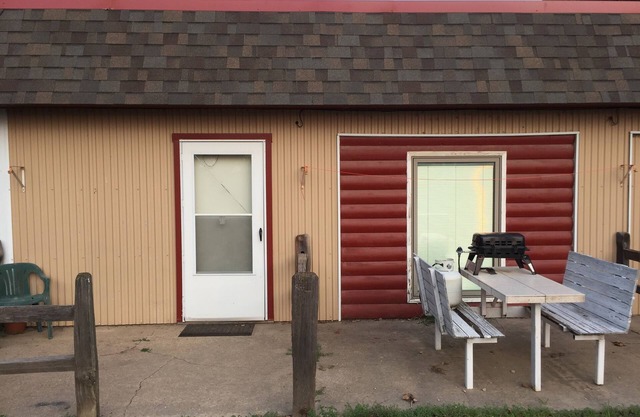 "Line Shack" of the PondaRosa Inn Duplex & water park